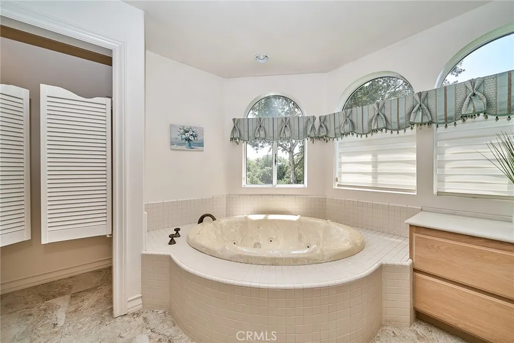 1089 Village Drive