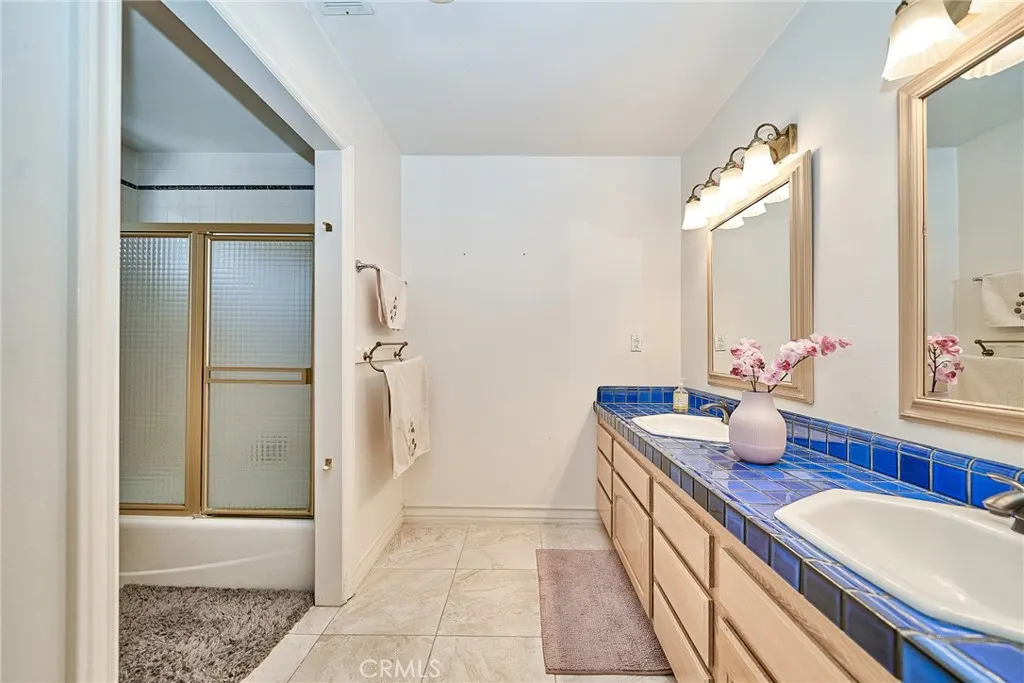 1089 Village Drive