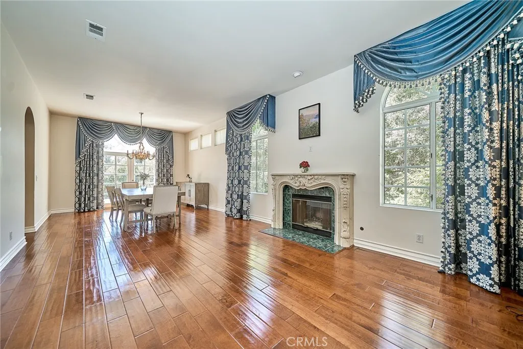 1089 Village Drive