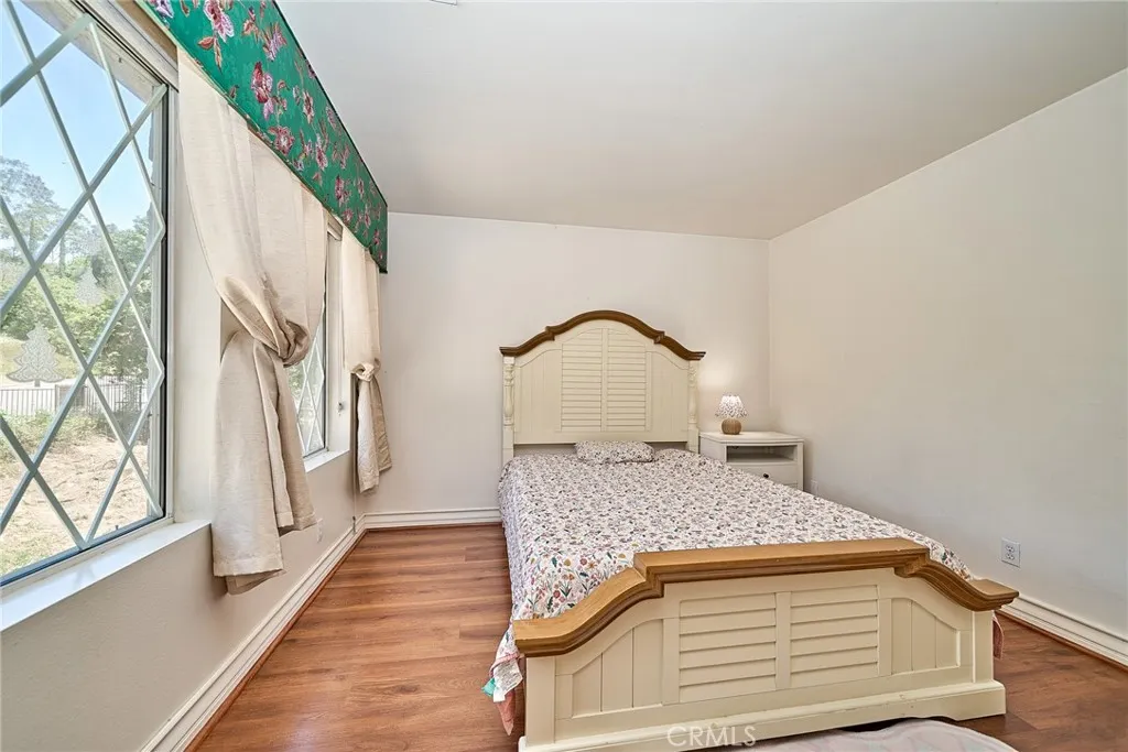 1089 Village Drive