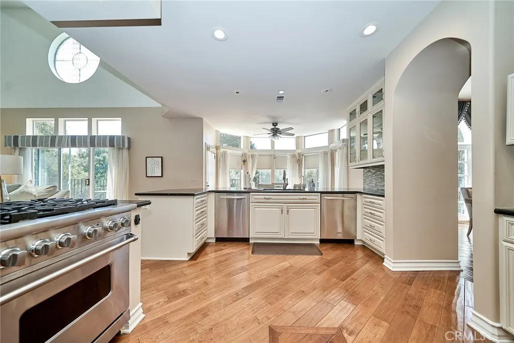 1089 Village Drive