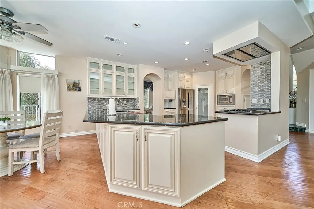 1089 Village Drive