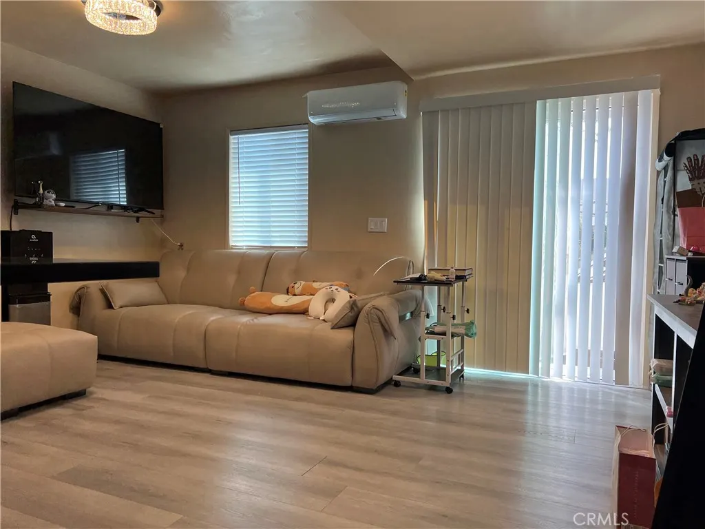 3722 Cypress