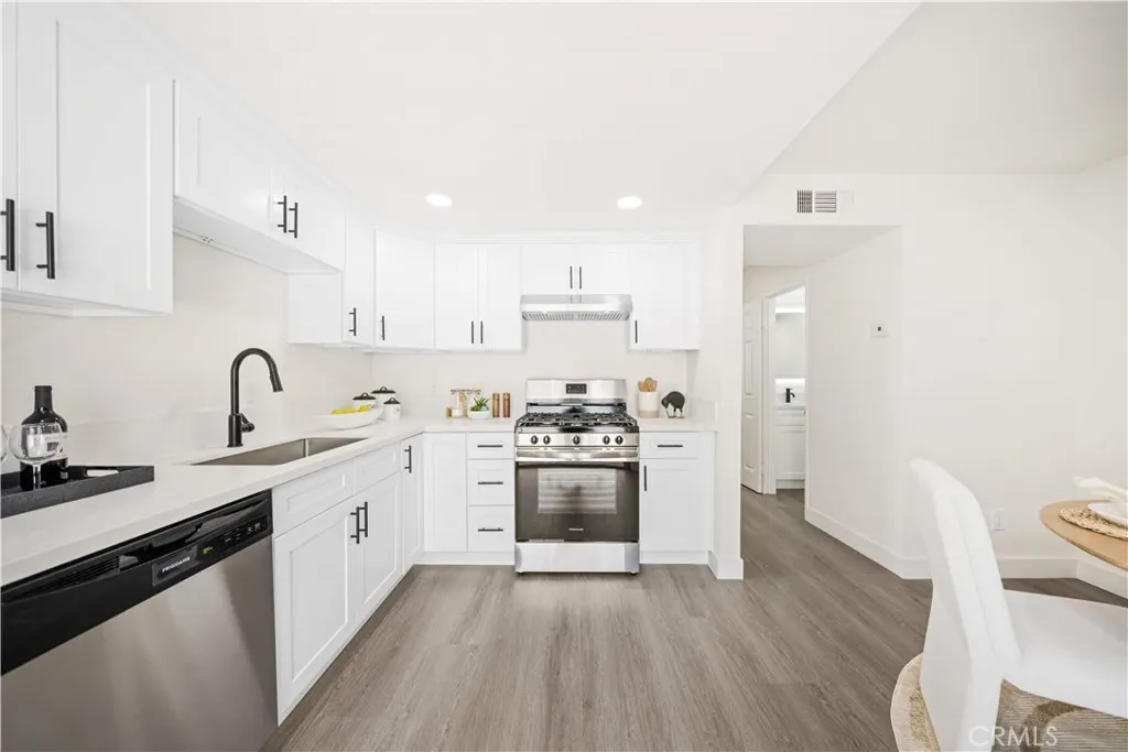 5640 Riverside Drive #32