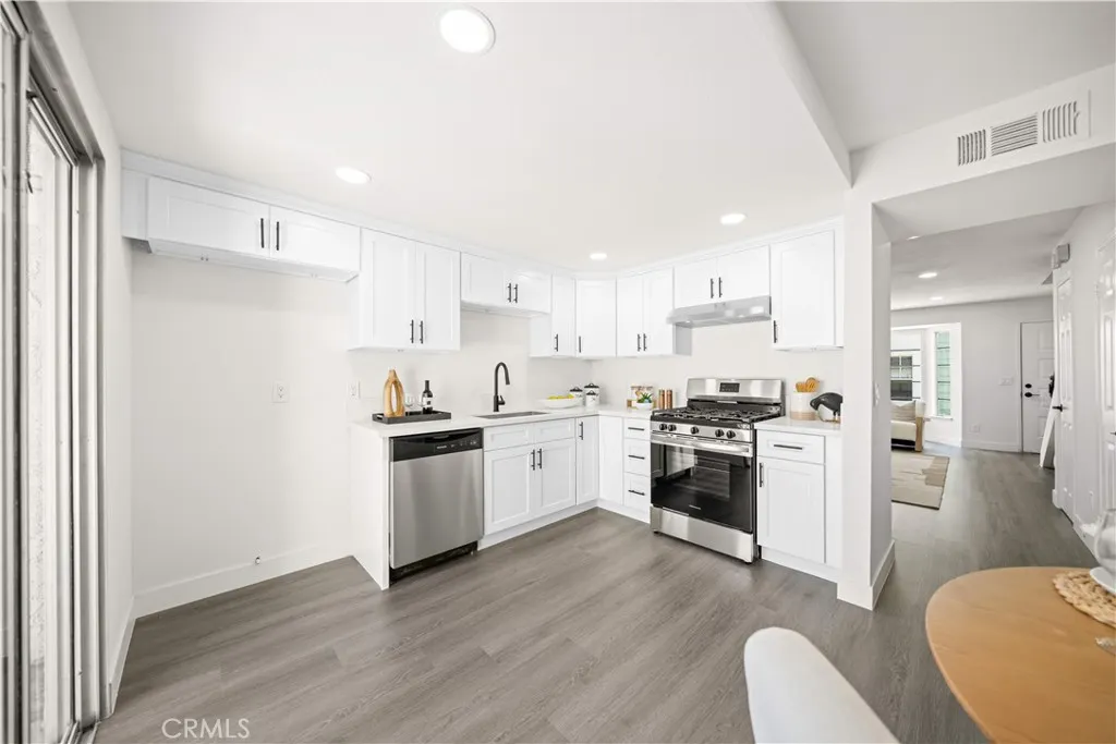 5640 Riverside Drive #32