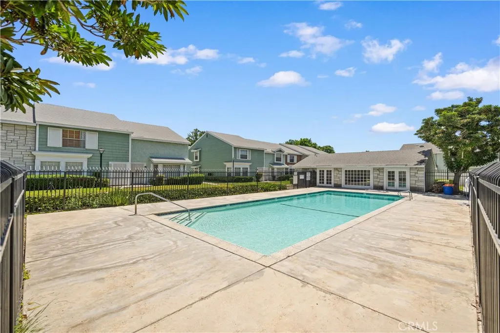 5640 Riverside Drive #32