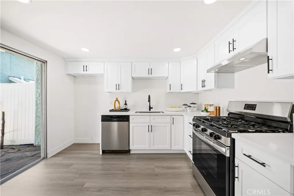 5640 Riverside Drive #32