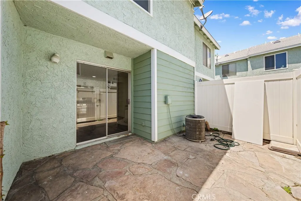 5640 Riverside Drive #32