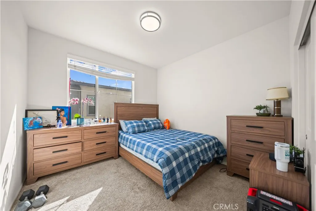 1530 W Cameron