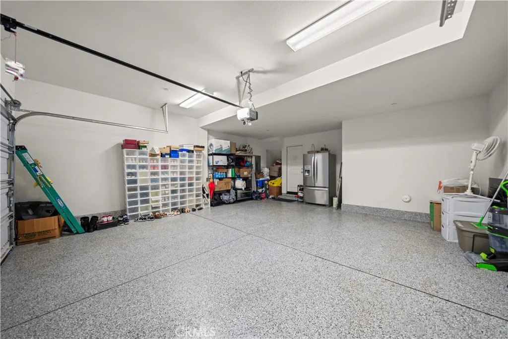 1530 W Cameron