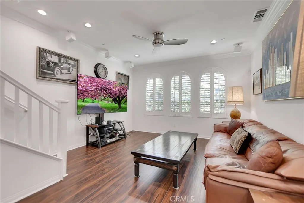908 N Botanica Lane #B