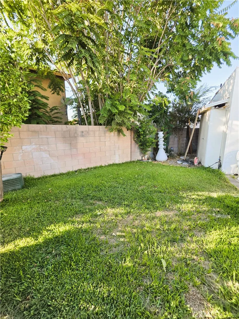 1765 PUENTE AVE #22