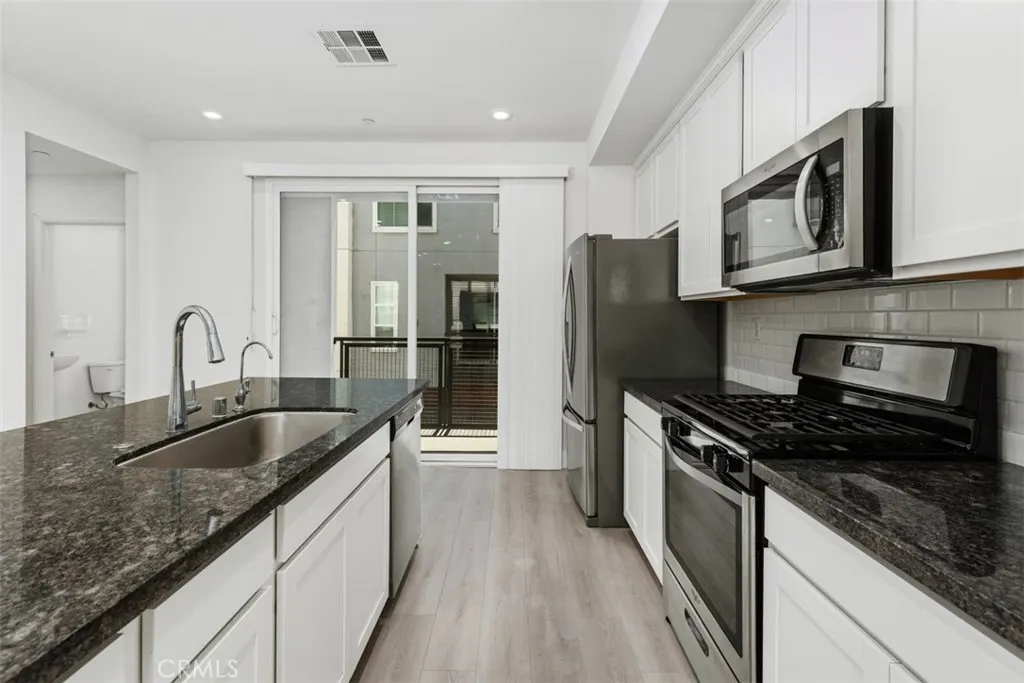 821 Hudson
