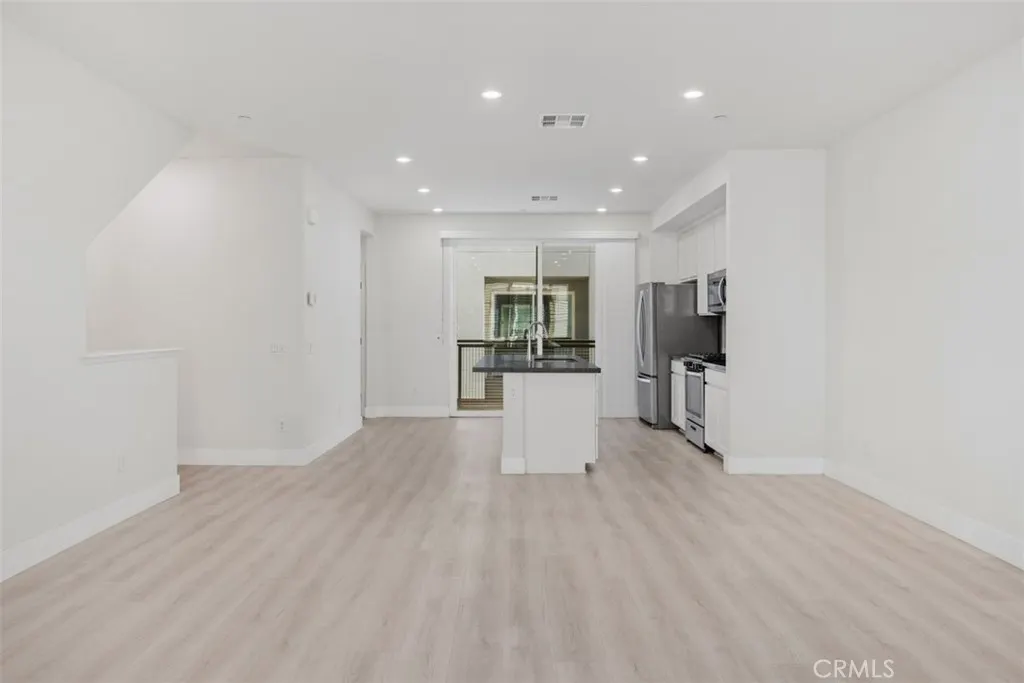 821 Hudson