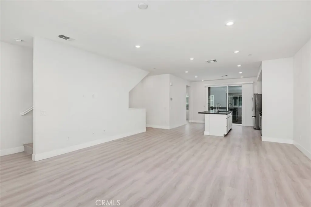 821 Hudson