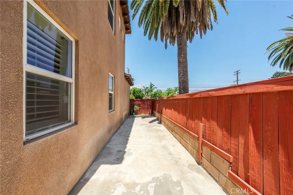 658 E. Phillips Boulevard
