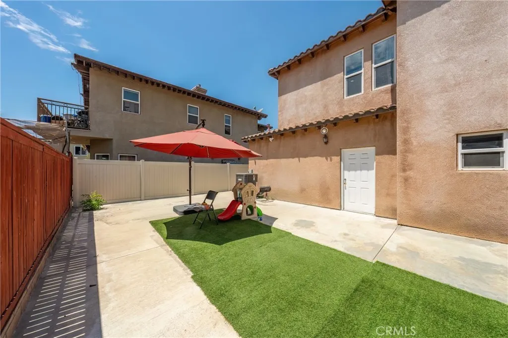 658 E. Phillips Boulevard