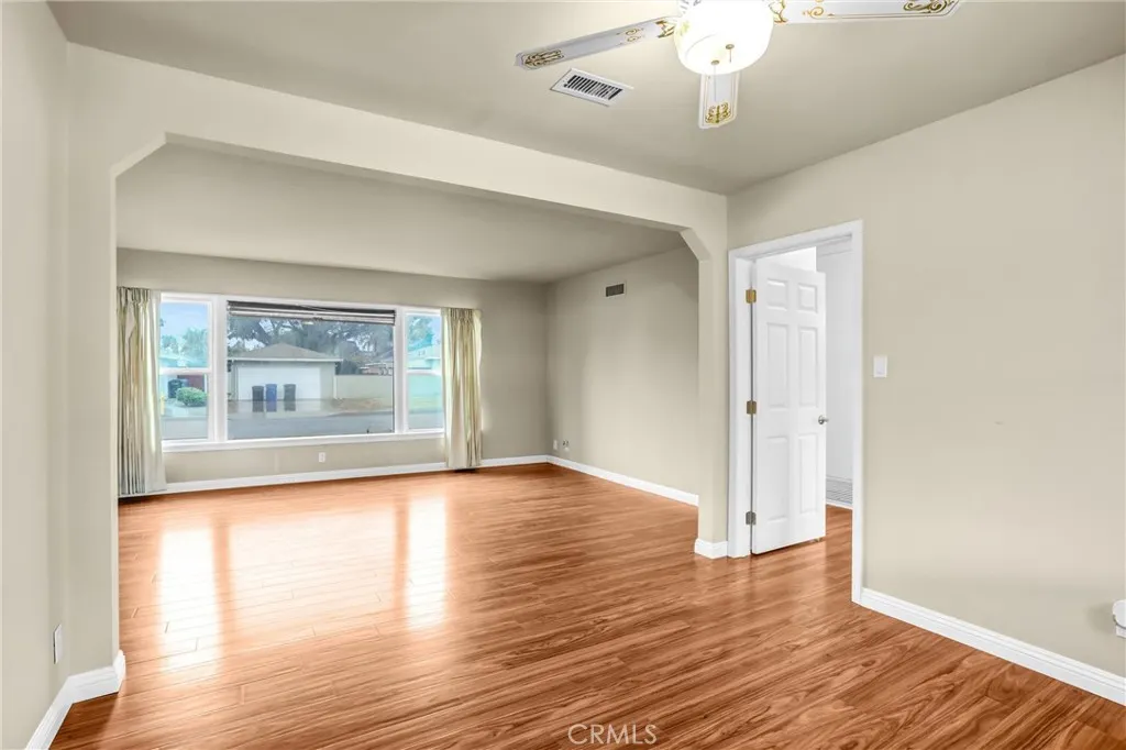 728 S Glenshaw