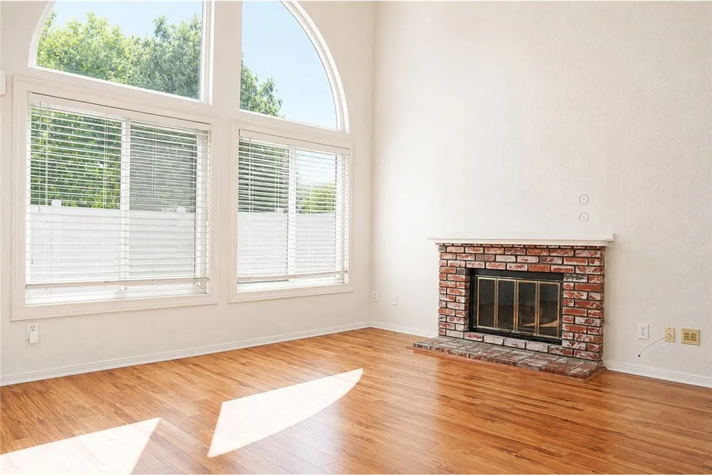 13437 Gold Dust Way