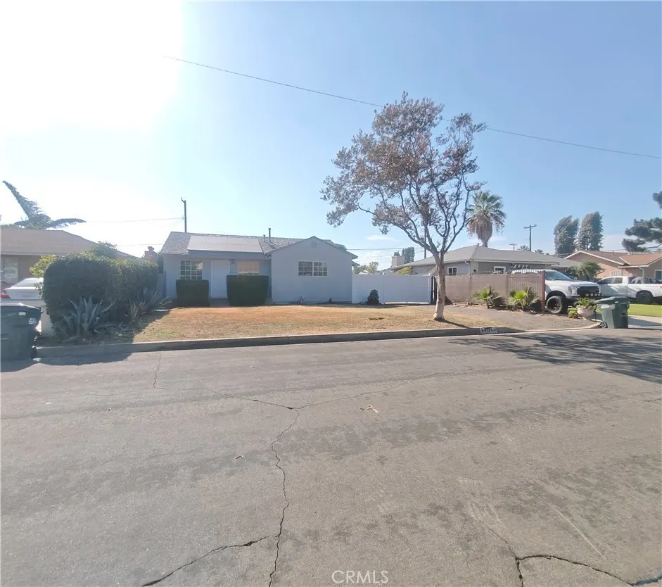 4131 N Yaleton Avenue