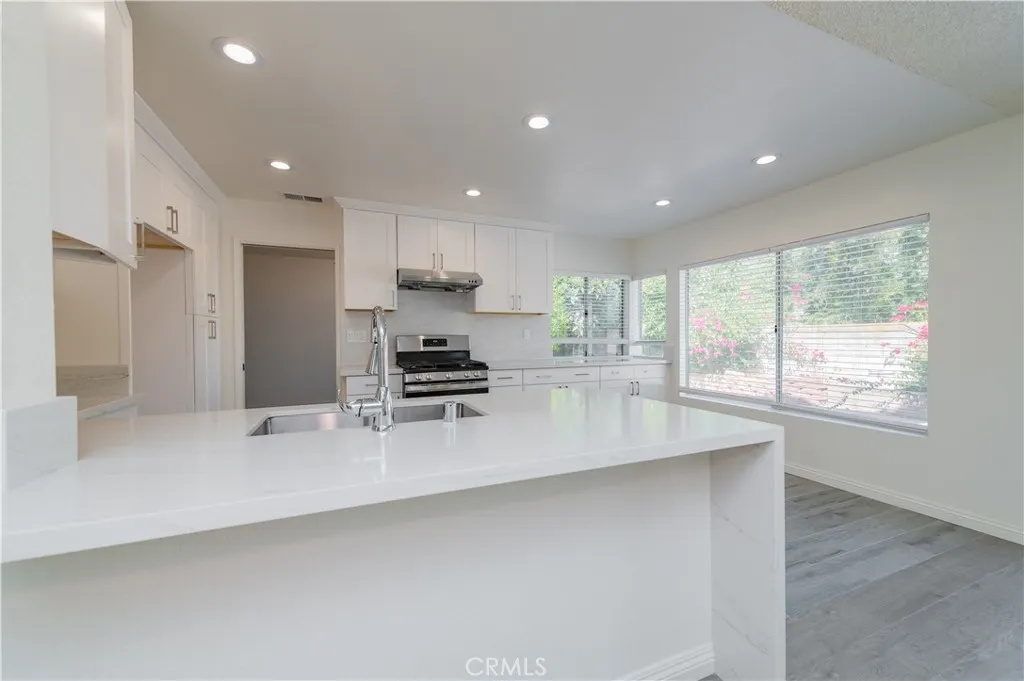 6452 Via Del Rancho