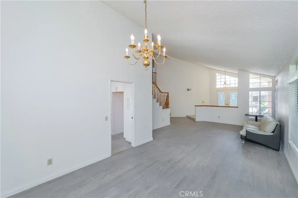 6452 Via Del Rancho