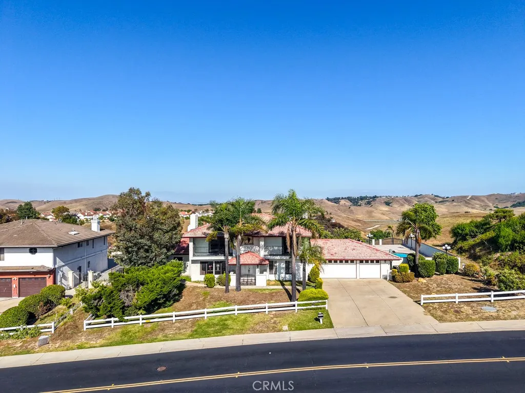 1736 Derringer Lane