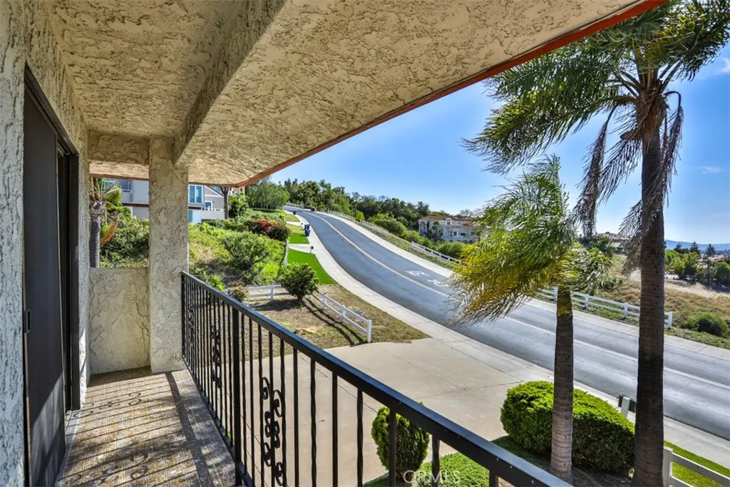 1736 Derringer Lane