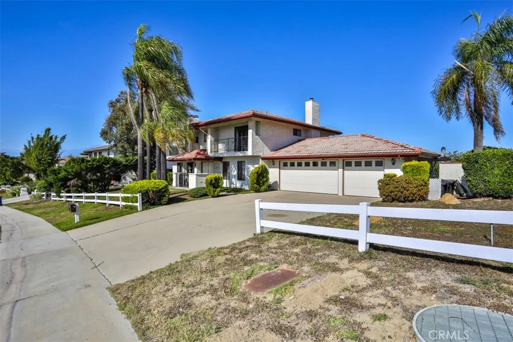 1736 Derringer Lane