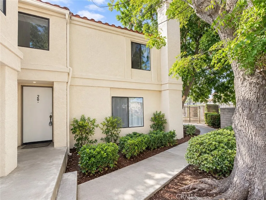440 Anderwood Court #20