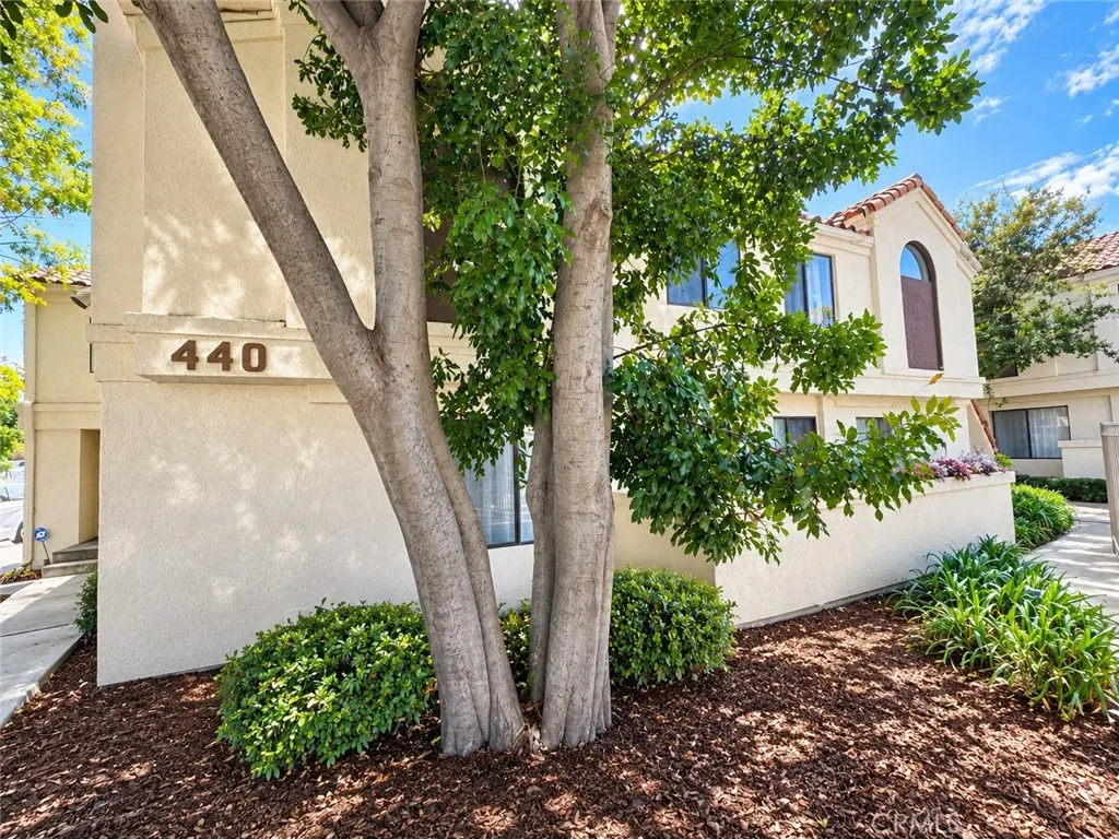 440 Anderwood Court #20