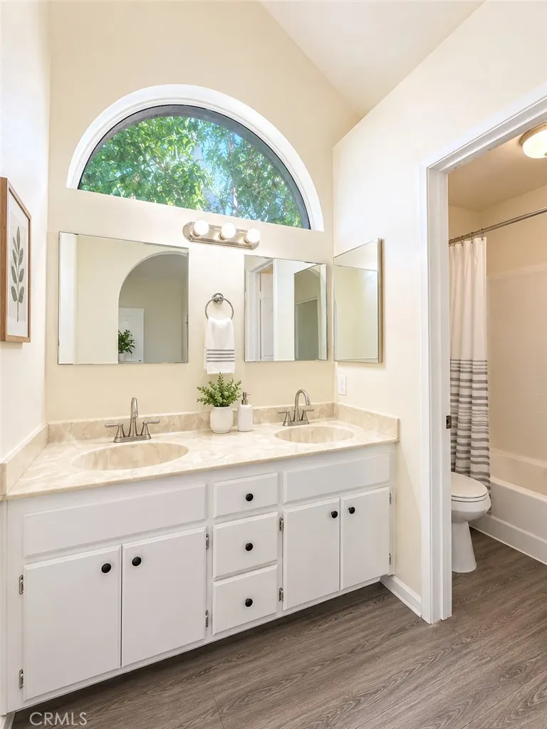 440 Anderwood Court #20