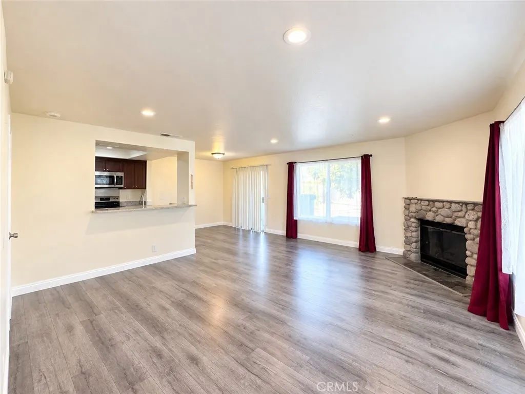 440 Anderwood Court #20