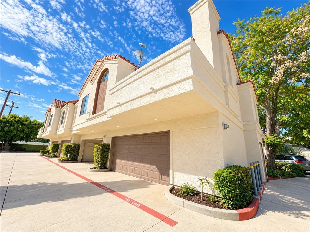 440 Anderwood Court #20