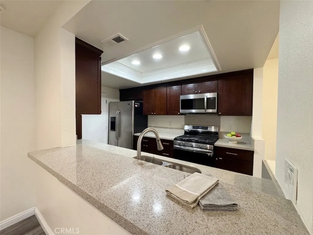 440 Anderwood Court #20