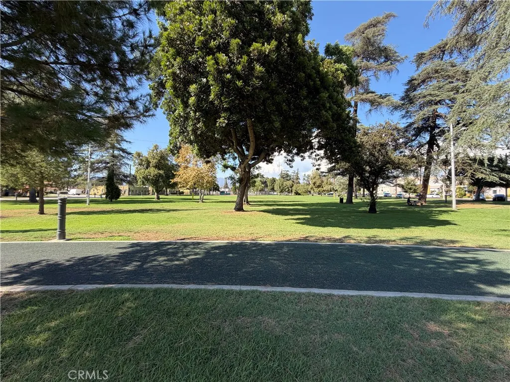 149 S Hollenbeck Avenue