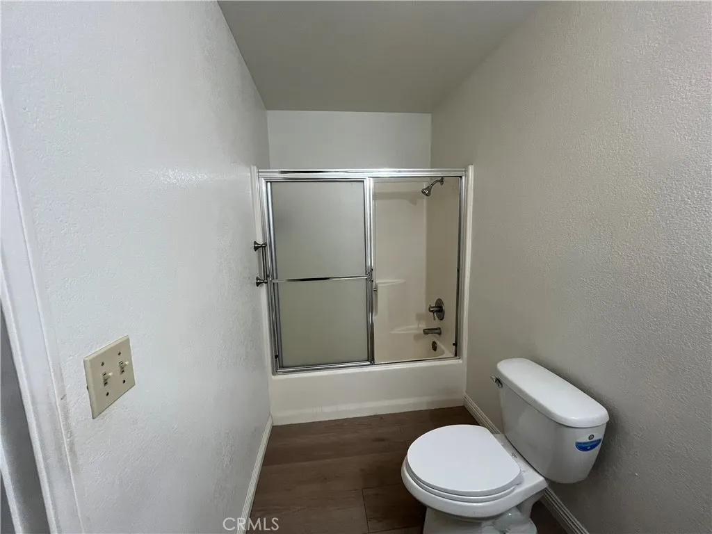 926 S Essex