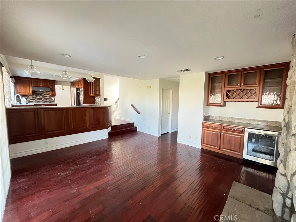 926 S Essex