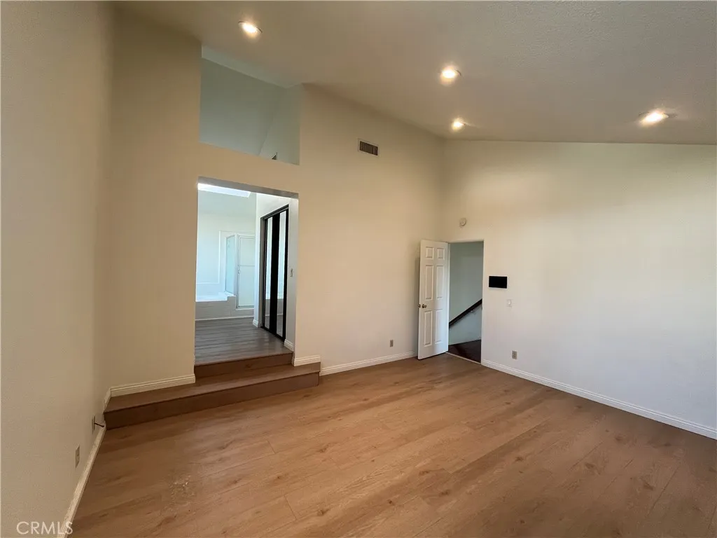 926 S Essex