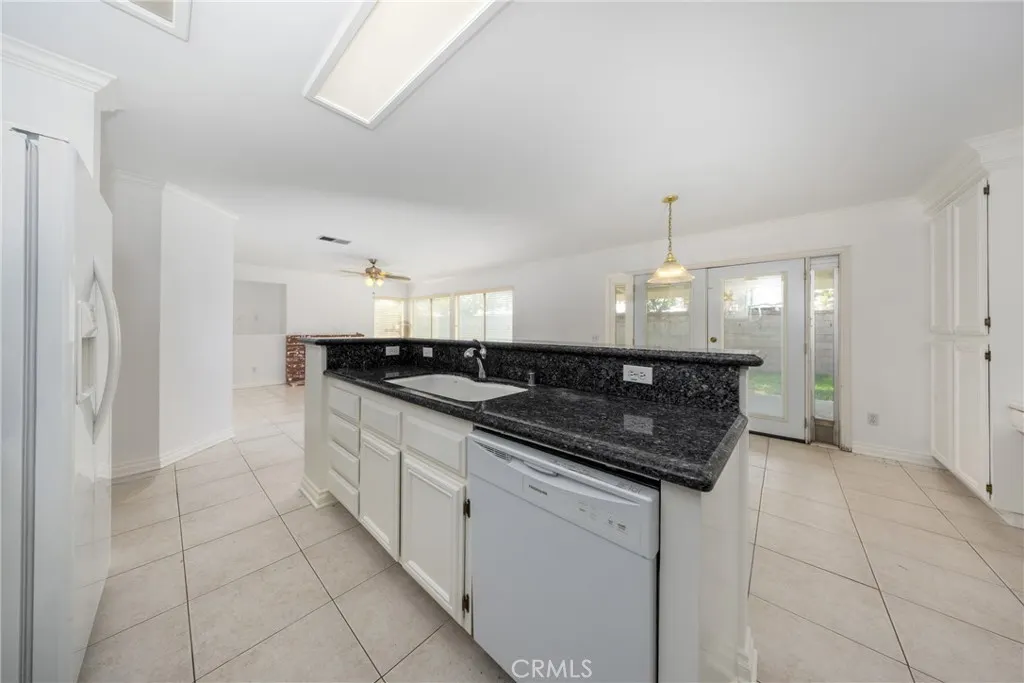 3142 Stallion Street