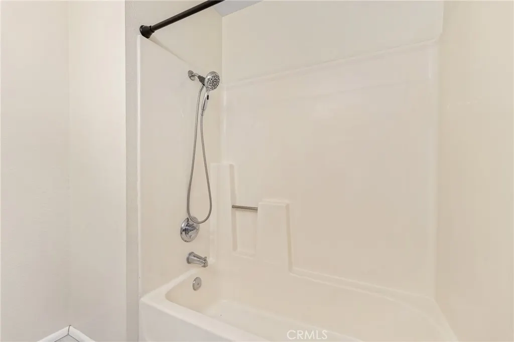 2321 S Magnolia Avenue #6E