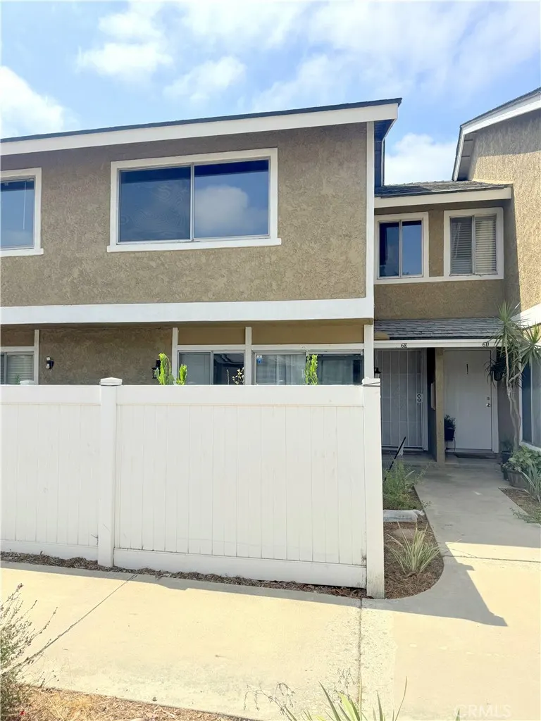 2321 S Magnolia Avenue #6E