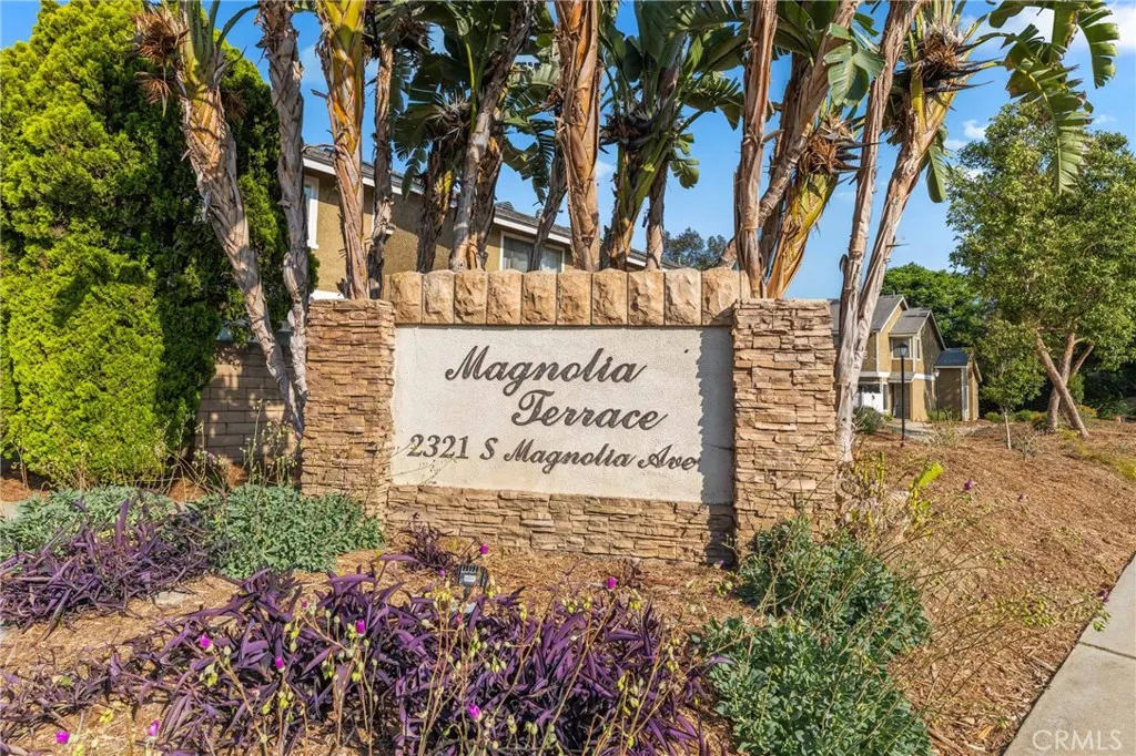 2321 S Magnolia Avenue #6E