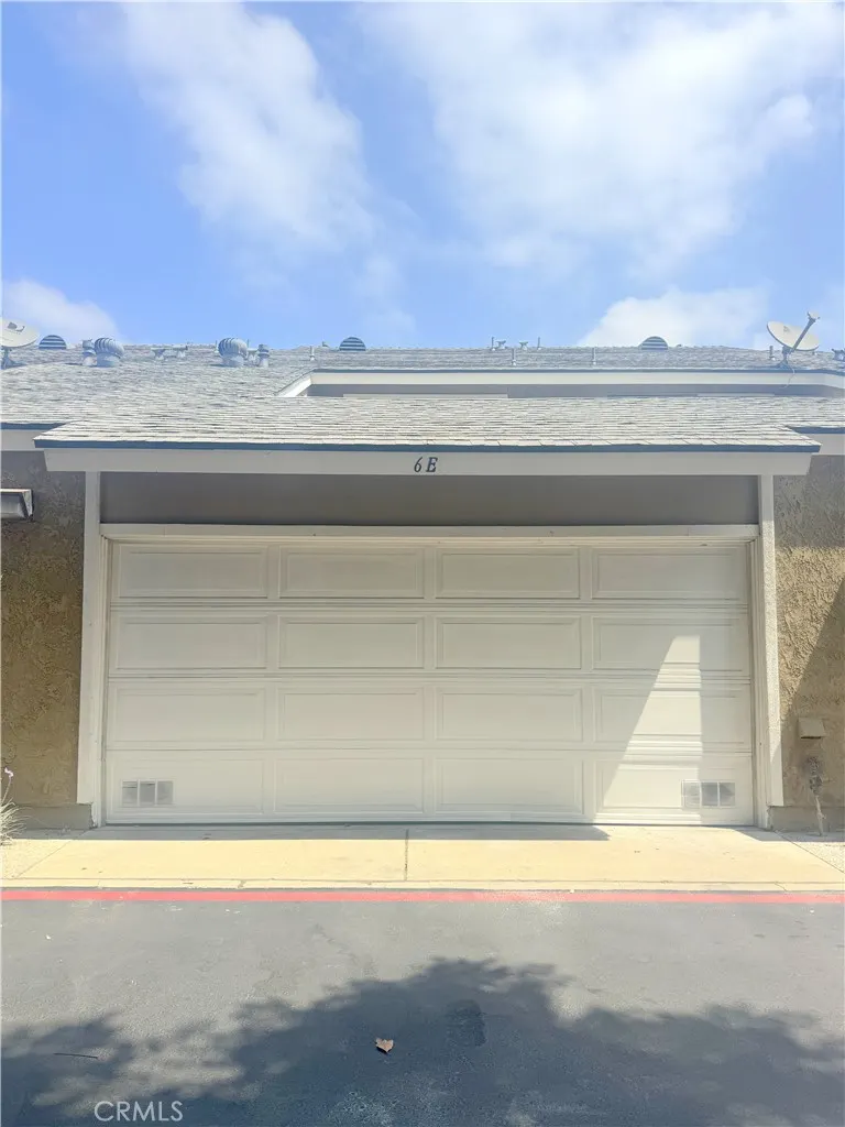 2321 S Magnolia Avenue #6E