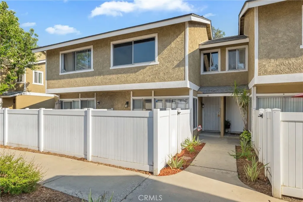 2321 S Magnolia Avenue #6E