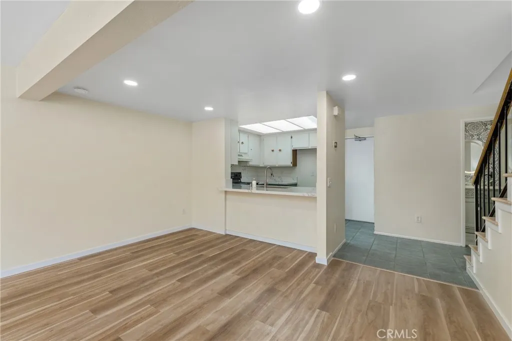 2321 S Magnolia Avenue #6E