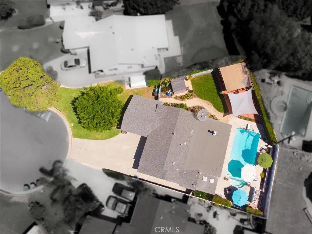 556 N Billow