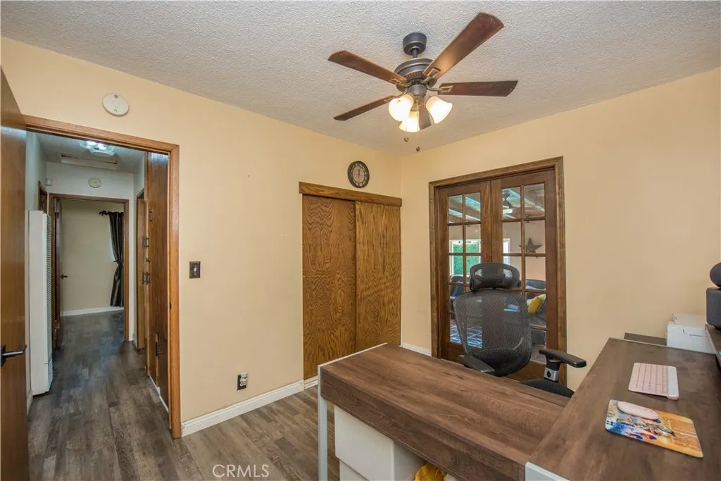 556 N Billow