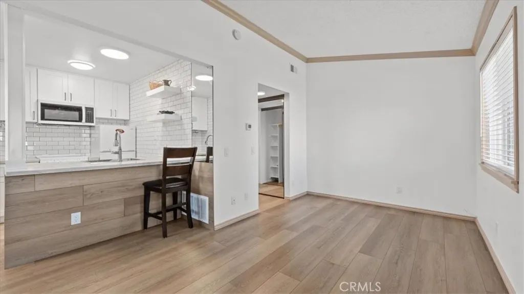 3732 Oak Creek #H