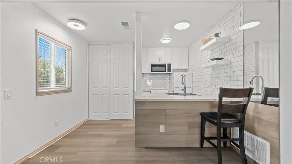 3732 Oak Creek #H